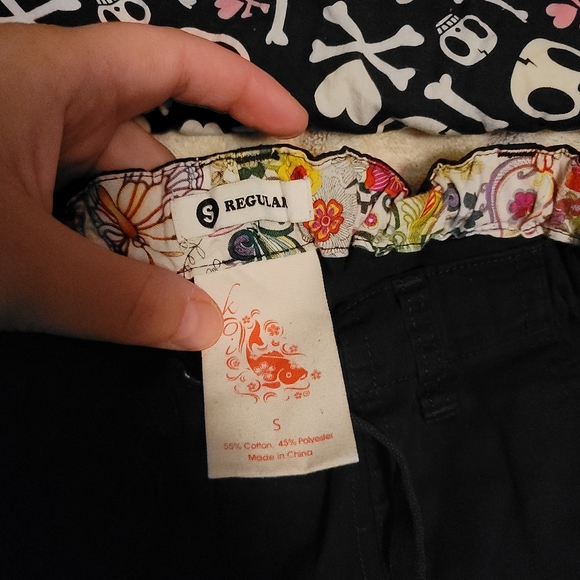 KOI Scrub set - Picture 4 of 7